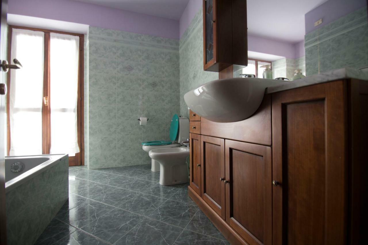 La Casa Di Cristina Apartment Arona Bagian luar foto